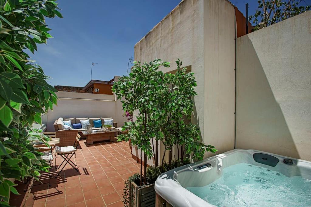 Mini Hotel In The Heart Of Sevilla For Exclusive Usage Exteriér fotografie