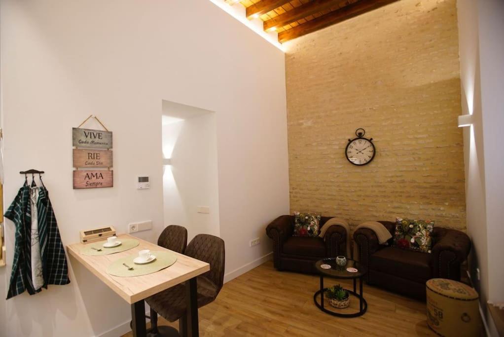 Mini Hotel In The Heart Of Sevilla For Exclusive Usage Exteriér fotografie